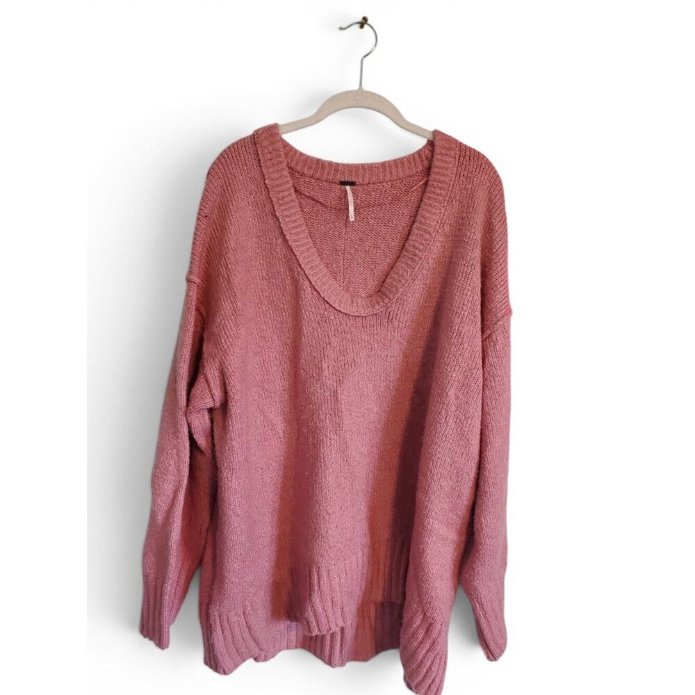 Free People Women's Brookside Tunic Sweater in Pink Lightning Size Medium - Picture 3 of 12